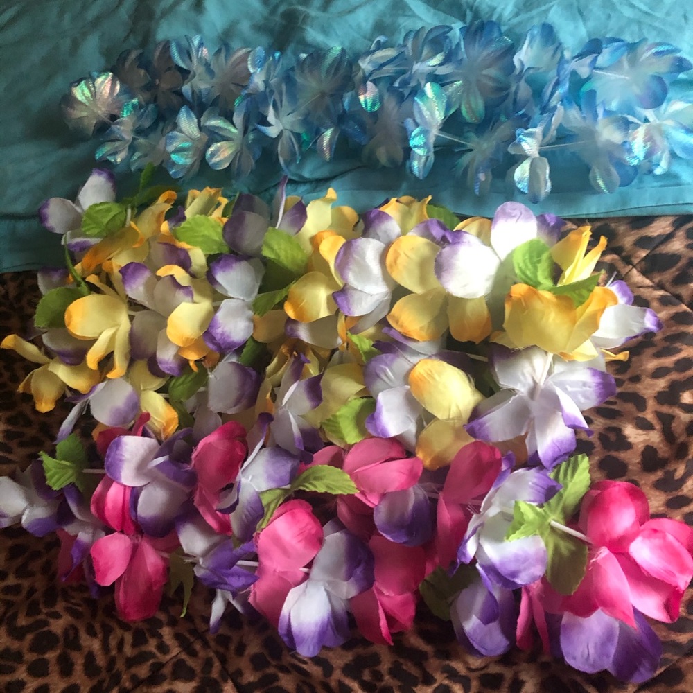 Flower lays